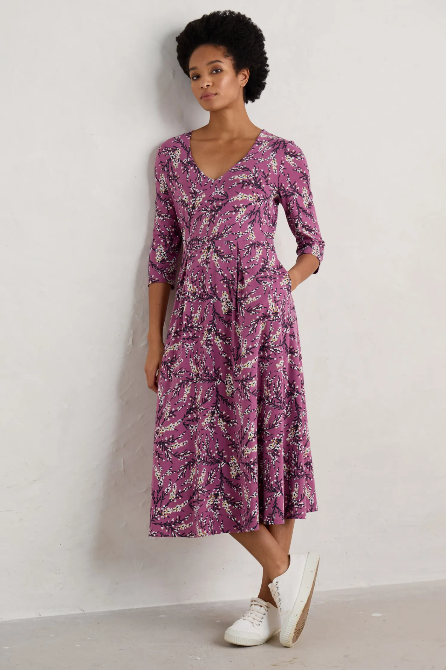 Helena V-Neck Jersey Midi Dress (Gots)