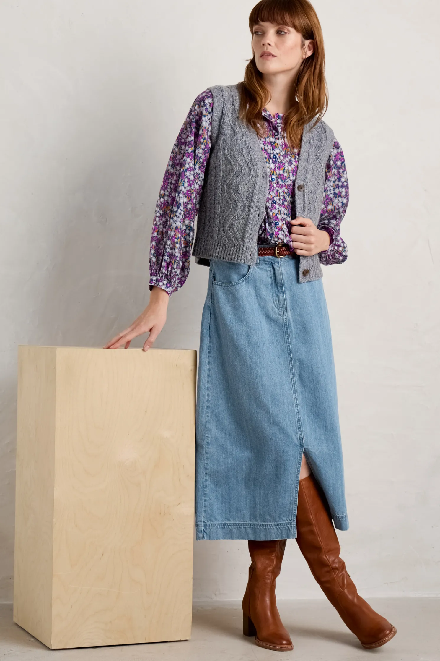 Pendouer V-Neck Button Up Knitted Vest