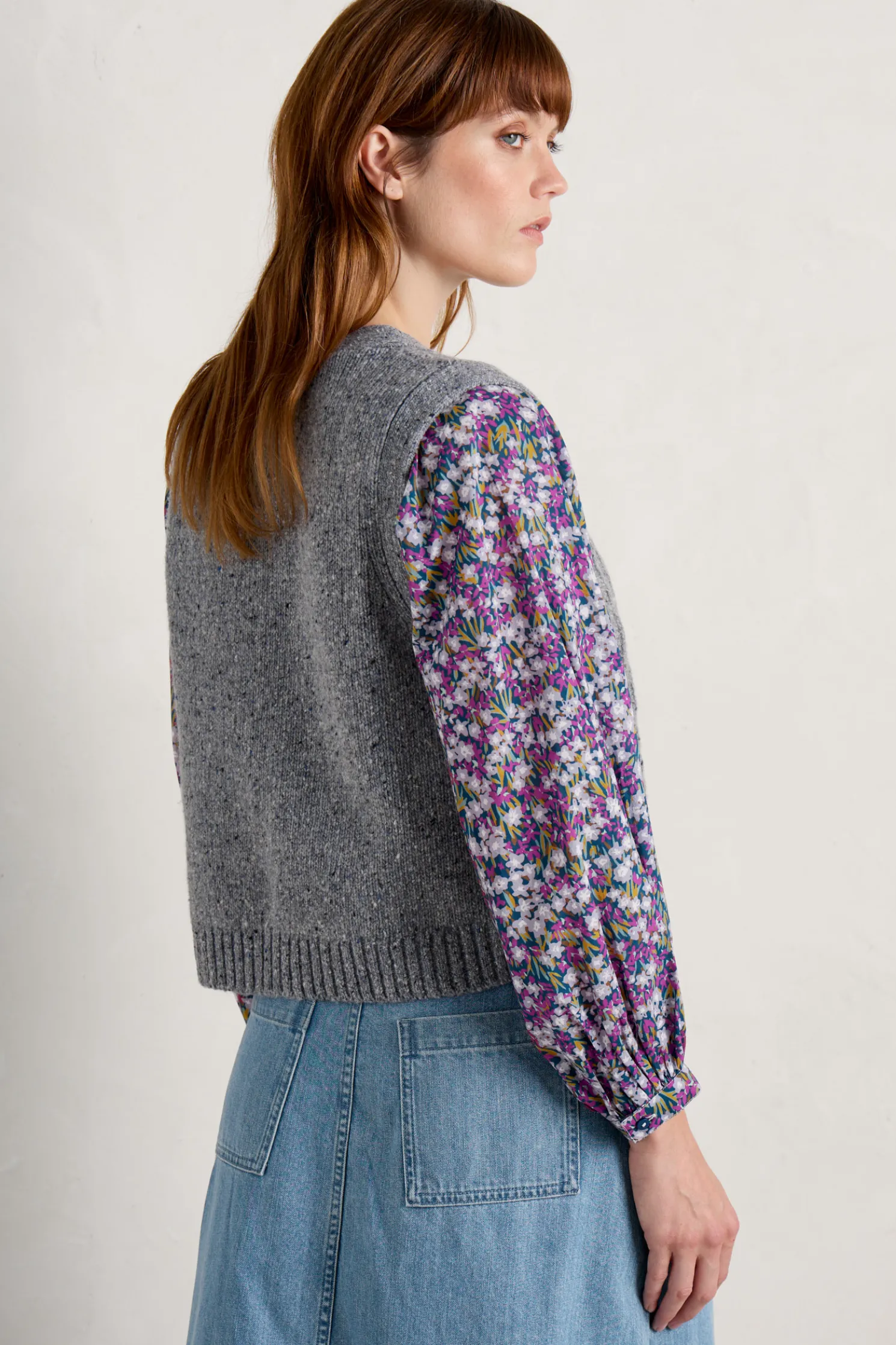 Pendouer V-Neck Button Up Knitted Vest