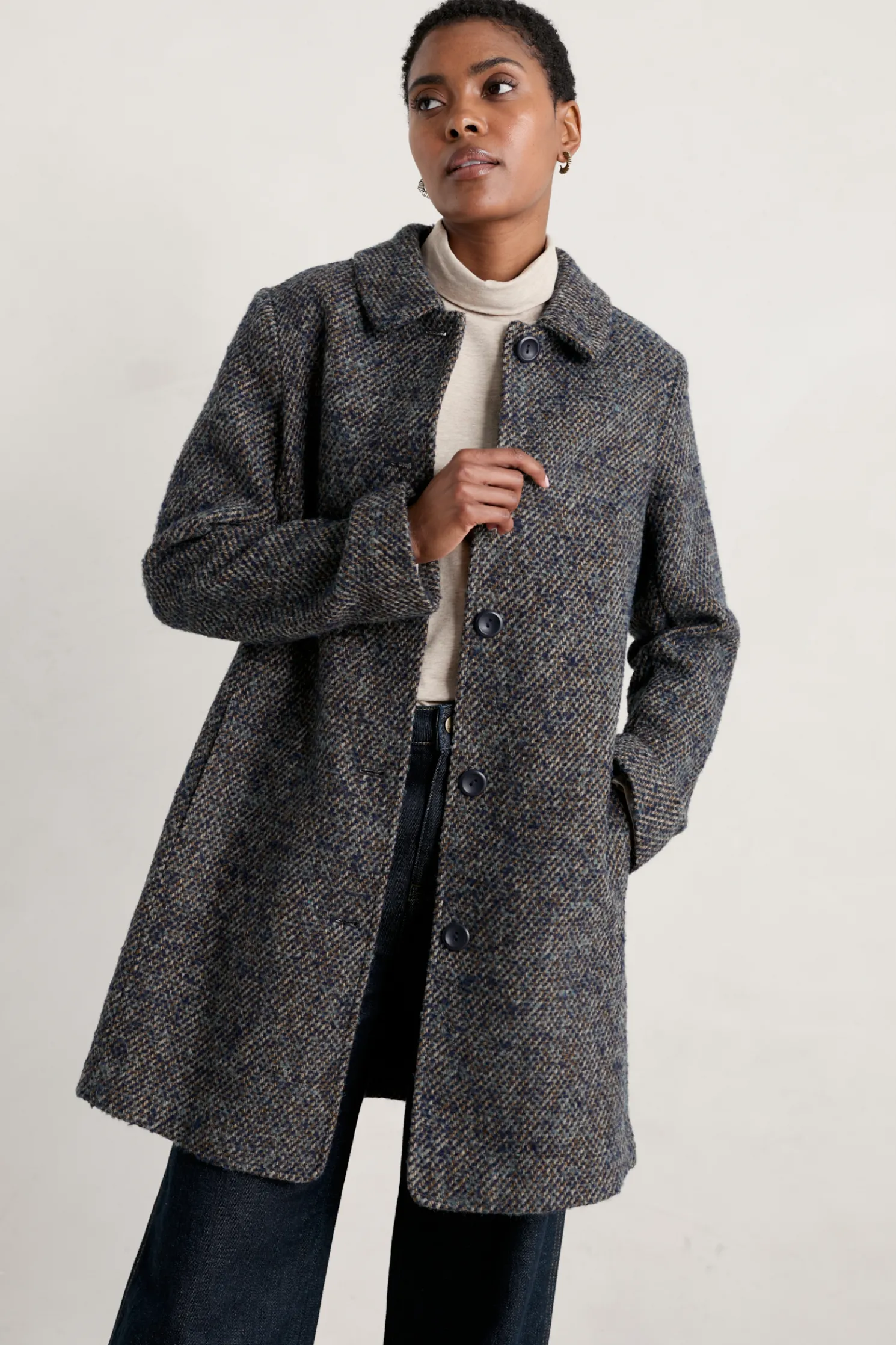 Wood Cabin Coat